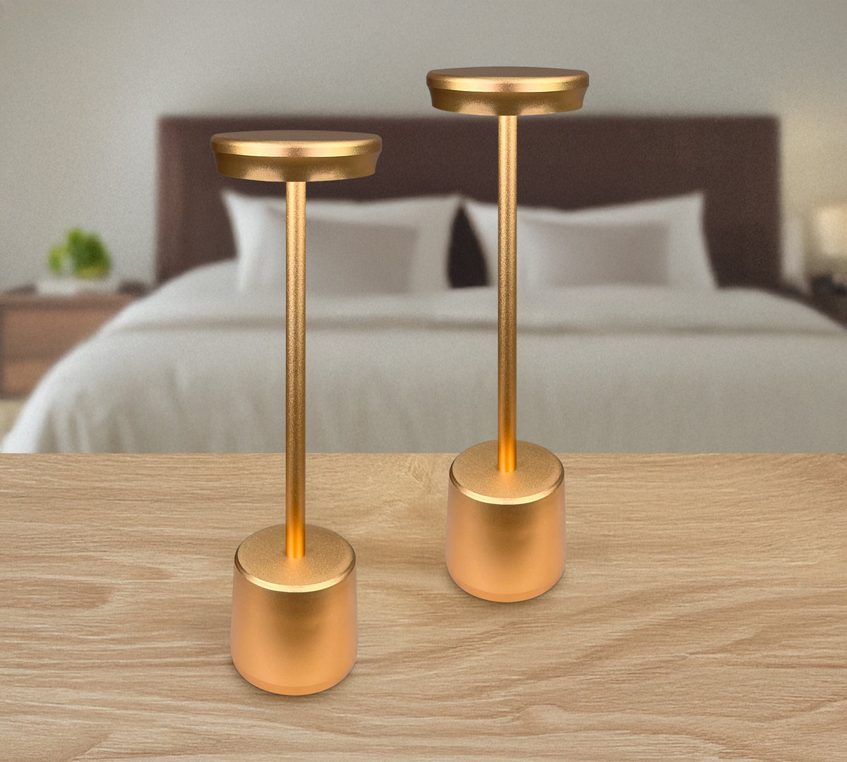 Coppia Di Lampada Da Tavolo LED Set 2 Pezzi Design Moderno Senza Fili Ricaricabile Controllo Touch Selezione Colore Intensità Dimmerabile Altezza Regolabile Con Adattatore Per Bottiglia 3000/4500/600K