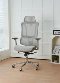 Sedia Da Ufficio Elegante Poltrona Direzionale Ergonomica Design Moderno Colore Nero Rivestimento Ecopelle Base Cromata Ruote Silenzione Seduta Scrivania Sala Riunioni Schienale Alto