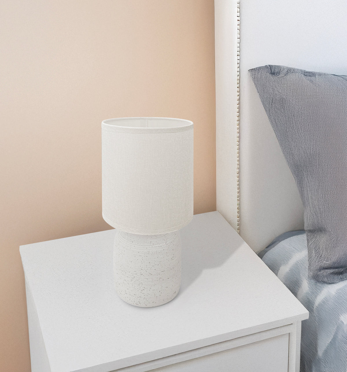 Lampada Moderna Da Comodino Con Lavorazione a Onde Finitura Opaca Certificata RoHS In Ceramica Con Paralume 45W Scrivania Tavolo Abat Jour
