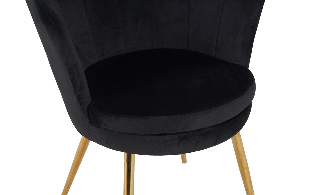 Poltrona Conchiglia Camera da Letto in Velluto Design Moderno, Sedia Classica con Gambe in Metallo Placcato Oro con Seduta Morbida Imbottita Modello Maddina