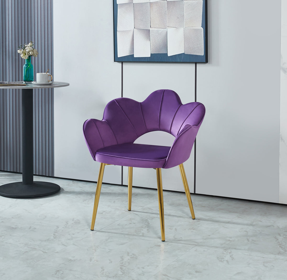 Poltrona Camera da Letto in Velluto Design Moderno, Sedia Conchiglia con Gambe in Metallo Placcato Oro Morbida Imbottita Modello Fiorella